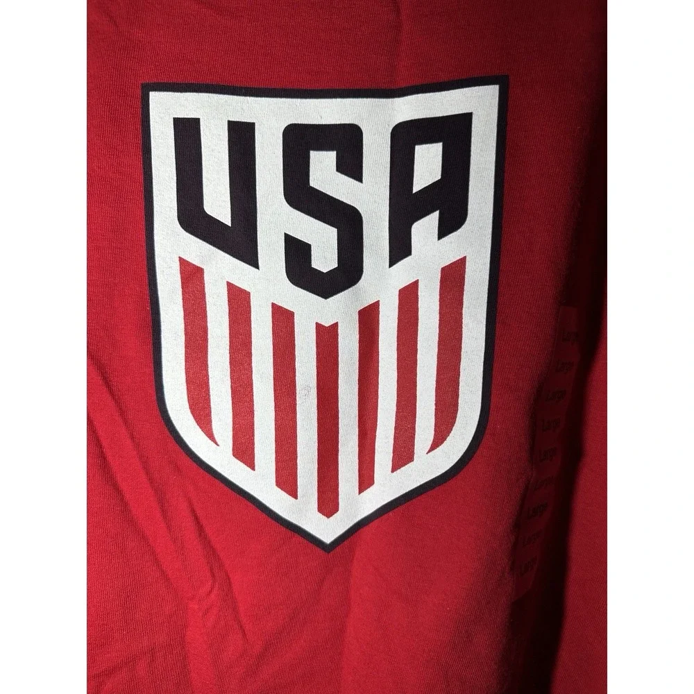 USA Official National Soccer Team Crest Red 100% Cotton Men's Size L NWT